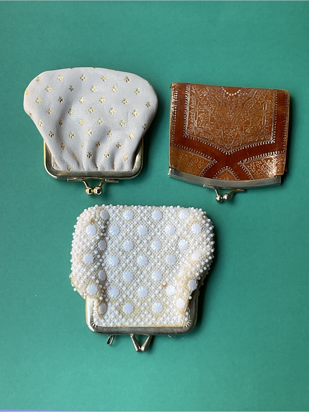 3 Vintage Coin Purses White Brown Leather Italy Gold Fleur-de-lis Hong Kong - Picture 2 of 13